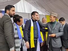 Jammu Kashmir: राजनीति में आए गुलाम नबी आजाद के बेटे, पिता ने बताया क्या करें पहला काम