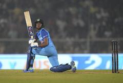 WPL 2023 : हरमनप्रीत किसी से कम नहीं, जाणून घ्या मुंबईच्या कर्णधाराचा टी 20 विक्रम