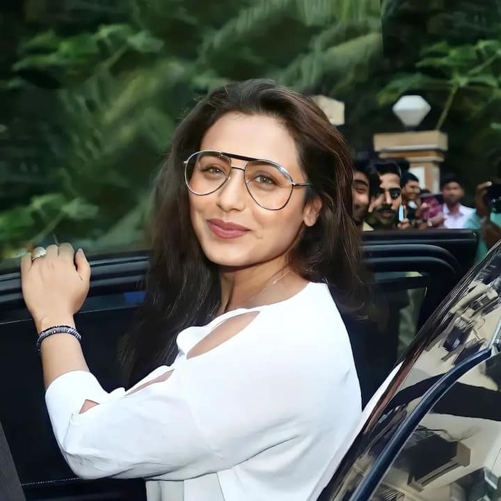 आशिमा छिब्बर दिग्दर्शित या चित्रपटाची कथा मुलाच्या कस्टडीबाबत असणार आहे.