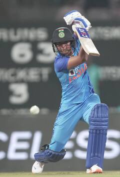 WPL 2023 : हरमनप्रीत किसी से कम नहीं, जाणून घ्या मुंबईच्या कर्णधाराचा टी 20 विक्रम