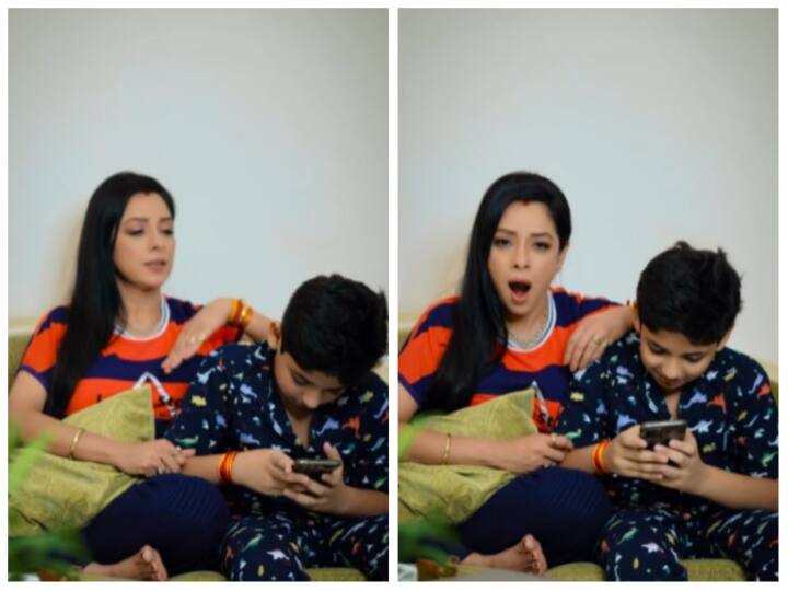 Anupama Fame Rupali Ganguly shared funny video with her son rupali ganguly son Rupali Ganguly Video: अपने बेटे को फोन मे लगा हुआ देखकर अनुपमा को चढ़ा तेज गुस्सा, लेकिन बेटे ने यह कहकर बोलती कर दी बंद