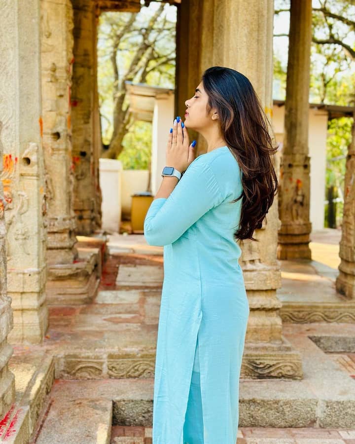 రీతూ చౌదరి అందమైన ఫోటోలు -Image Credit: Rithu Chowdary/Instagram