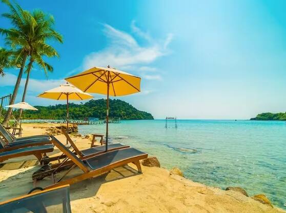 Summer Holidays:ਤੁਸੀਂ ਗਰਮੀਆਂ ਦੀਆਂ ਛੁੱਟੀਆਂ ਦੌਰਾਨ ਇਨ੍ਹਾਂ 10 ਦੇਸ਼ਾਂ ਦਾ ਦੌਰਾ ਕਰਨ ਦੀ ਯੋਜਨਾ ਬਣਾ ਸਕਦੇ ਹੋ, ਇਹ ਵਿਸ਼ਵ ਪ੍ਰਸਿੱਧ ਸਥਾਨ