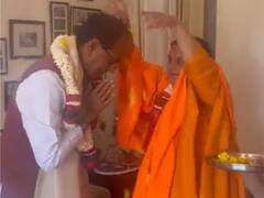 जब उमा ने लगाया तिलक तो शिव ने छुए पैर, मध्य प्रदेश की राजनीति की अनोखी तस्वीर