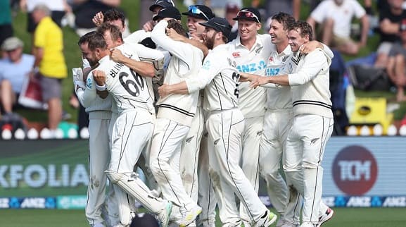 New Zealand beat England by just one run in a second-Test thriller in Wellington NZ VS Eng : রুদ্ধশ্বাস ম্যাচে ইংল্যান্ডকে ১ রানে হারিয়ে সিরিজ ড্র করল নিউজিল্যান্ড