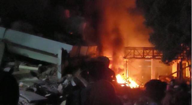 Gujarat Valsad fire 3 died and 2 Injured in a blast occurred at a Company in Sarigam GIDC Valsad Fire : वलसाडच्या सरिगाम GIDC मधील कंपनीत बॉयलरचा स्फोट होऊन आग, स्फोटामुळे इमारत कोसळली; तिघांचा मृत्यू, दोन जखमी