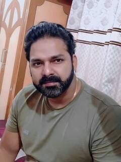 जब बेटे Pawan Singh को फिल्म में दर्द में तड़पता देख उनकी मां हो गई थीं बेहोश, खून में लथपथ हो रखे थे एक्टर