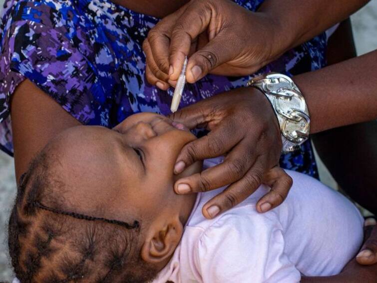 Global Cholera Outbreak More than 1 billion people at risk 22 countries outbreak worldwide surge in infections Cholera Outbreak : कॉलराचा प्रादुर्भाव वाढला; जगभरातील 1 अब्जाहून अधिक लोकांना संसर्गाचा आजार