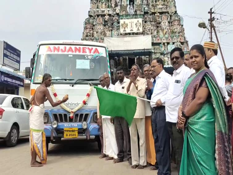 mayiladuthurai Collector started rameshwaram to Kasi Pilgrimage TNN அரசு செலவில் ஆன்மிக பயணம் - மயிலாடுதுறையில் 12 பேர் தேர்வு