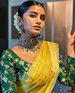 Anupama Parameswaran: కొప్పున మల్లెపూలు పెట్టి మెస్మరైజ్ చేస్తున్న అనుపమ పరమేశ్వరన్