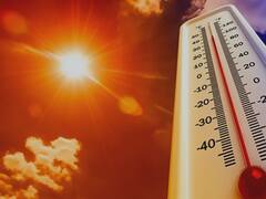 Pune Temperature : सकाळी थंडी अन् दुपारी कडाक्याचं ऊन! पुणेकरांनो काळजी घ्या; ताप, सर्दी, खोकल्याच्या रुग्णात वाढ