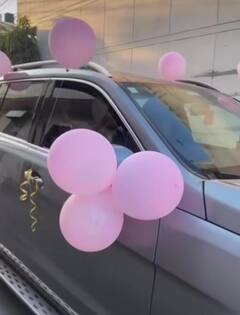 Gurlez Akhtar: ਗਾਇਕਾ ਗੁਰਲੇਜ਼ ਅਖਤਰ ਨਵਜੰਮੀ ਬੱਚੀ ਨੂੰ ਲੈਕੇ ਪਹੁੰਚੀ ਘਰ, ਧੀ ਦਾ ਹੋਇਆ ਸ਼ਾਨਦਾਰ ਸਵਾਗਤ, ਦੇਖੋ ਤਸਵੀਰਾਂ