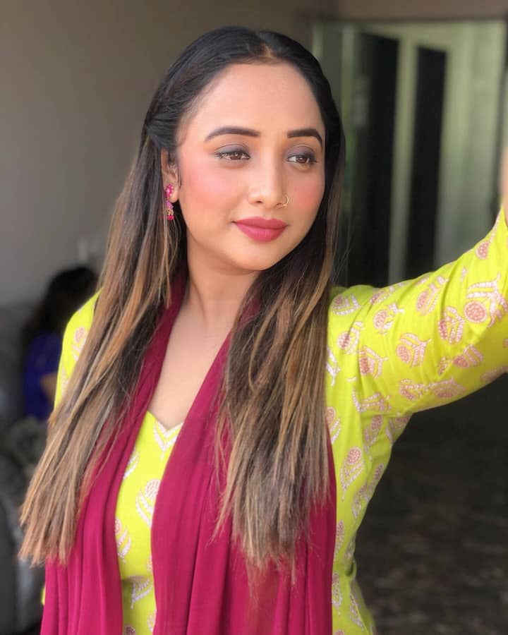 रानी चटर्जी ने इस टूटे रिश्ते के बाद दोबारा किसी भी रिलेशनशिप पर खुलकर बात नहीं की लेकिन हाल ही में उन्होंने एक पोस्ट साझा किया है जिसमें वह गाना गाते हुए कह रहे हैं कि हां उन्हें प्यार हो गया है.