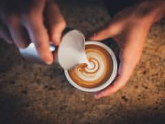 दिनभर में एक कप से ज़्यादा कॉफी पीते हैं? तो पढ़ लीजिए दिमाग और दिल का क्या होने वाला है हाल