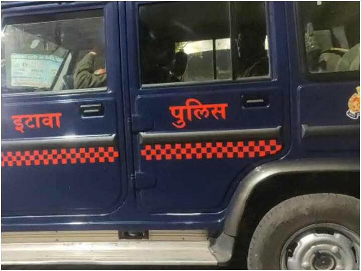 etawah a travel bus rammed into a dumper on highway 5 people injured ann Etawah News: इटावा में हाइवे पर डंपर ने अचानक ली ब्रेक तो पीछे से आई बस ने मारी जोरदार टक्कर, 5 यात्री घायल