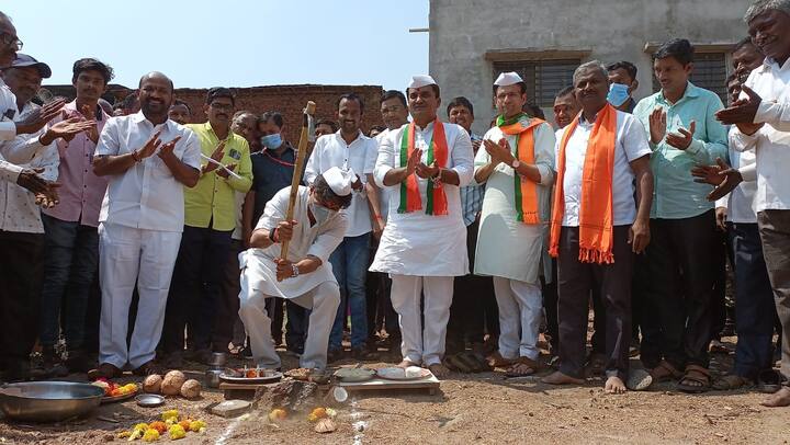 सरसेनापती प्रतापराव गुर्जरांसह सात वीरांच्या इतिहास, स्मृती-संग्रामातून देश कार्य करण्याची ऊर्जा मिळते, असे प्रतिपादन केंद्रीय मंत्री ज्योतिरादित्य शिंदे यांनी केले.