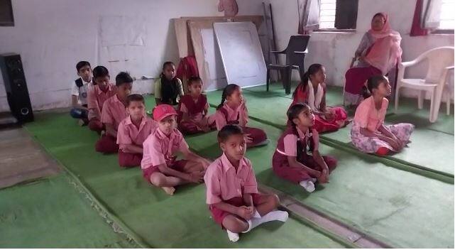 सकाळच्या सत्रात जरी या शाळा भरवल्या जात असतील तरीही आठ तासिका घेण्याचे सुद्धा आदेश देण्यात आले आहेत.