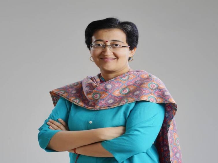 Atishi Marlena and Saurabh Bhardwaj likely to replace Manish Sisodia S Jain As Delhi Ministers Atishi Marlena : கல்வித்துறையில் மாற்றத்தை நிகழ்த்தியவர்...ஆக்ஸ்போர்டு பல்கலைக்கழகத்தில் படித்தவர்...அமைச்சராகும் அதிஷி?