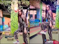 Video: दो कुर्सी पर चढ़कर स्टंट कर रही थी लड़की, फिर एक चूक होते ही सीधा नीचे! देखें वीडियो