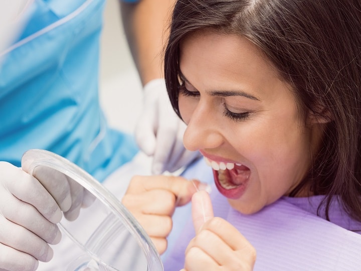 fatty liver symptoms Bleeding can occur from the teeth Liver Disease: दांतों में ये गड़बड़ी, कहीं लिवर की खतरनाक बीमारी तो नहीं... बस शीशे में देखकर ऐसे पहचान लें