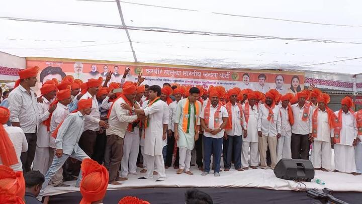 यावेळी त्यांनी योजनेच्या उपस्थित सर्व लाभार्थ्यांशी संवाद साधला.