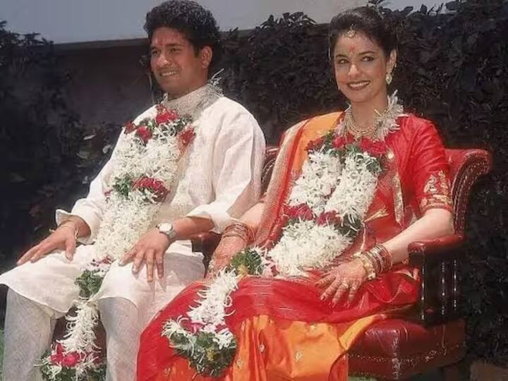 हे दोघे पहिल्यांदाच मुंबई आंतरराष्ट्रीय विमानतळावर एकमेकांना भेटले होते.