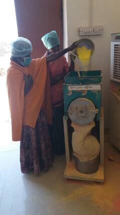 Photos: उदयपुर में वन विभाग ने की केमिकल फ्री होली की विशेष तैयारी, आदिवासी महिलाओं से बनवा रहा हर्बल गुलाल