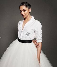 Katrina Kaif से लेकर Kareena तक अपनी ग्लोइंग स्किन के लिए करती हैं हेल्दी ब्रेकफास्ट, जानें- अपने फेवरेट सेलेब्स की मॉर्निंग डाइट