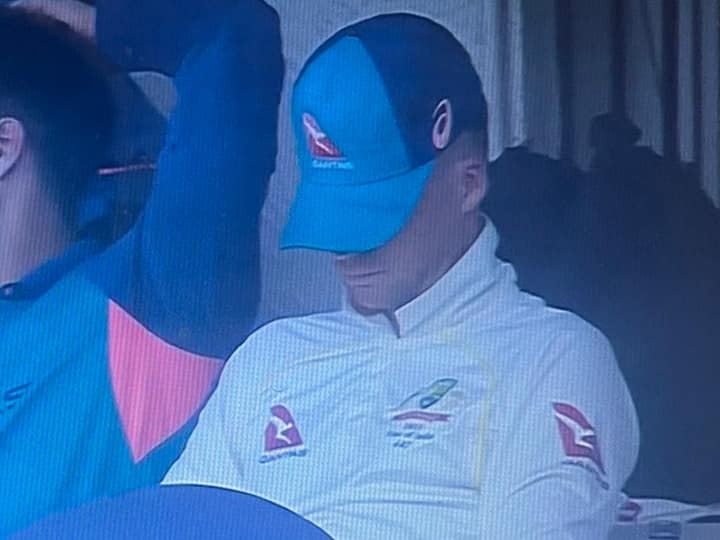 IND vs AUS 3rs Delhi test Australian player Peter Handscomb sleep during match in dressing room see Viral Photo IND vs AUS: मैच के दौरान सोते हुए दिखाई दिए पीटर हैंड्सकॉम्ब, सोशल मीडिया पर वायरल हो गई तस्वीर