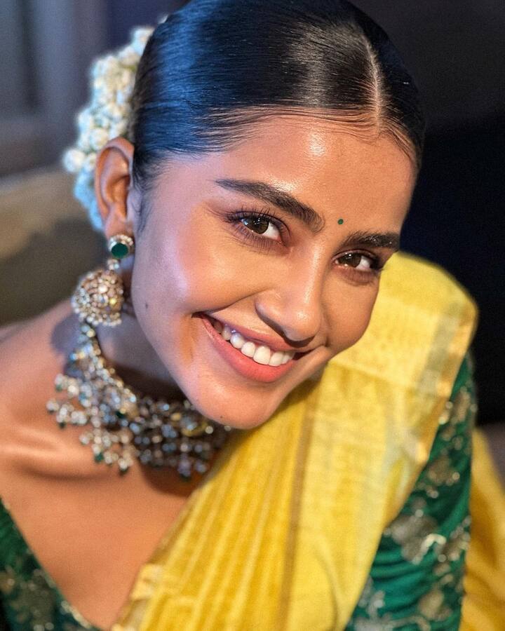 అనుపమా పరమేశ్వరన్ అందమైన ఫోటోలు  -Image Credit: Anupama Parameswaran/Instagram