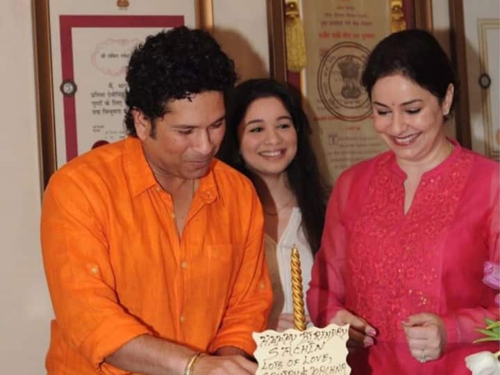 अंजली आणि सचिन तेंडुलकर हळूहळू एकमेकांवर प्रेम पडले आणि नंतर त्यांनी लग्न केले. पुढे कुटुंबाची काळजी घेण्यासाठी अंजलीने आपलं करिअर सोडलं. हे सचिन तेंडुलकरने क्रिकेटमधून निवृत्ती घेताना फेअरवेल स्पीचमध्ये सांगितले होते.