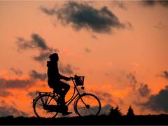 Cycling :'உடம்புக்கும் நல்லது, ஊருக்கும் நல்லது' -  சைக்கிளின் அவசியமும், ஆரோக்கியமும்!