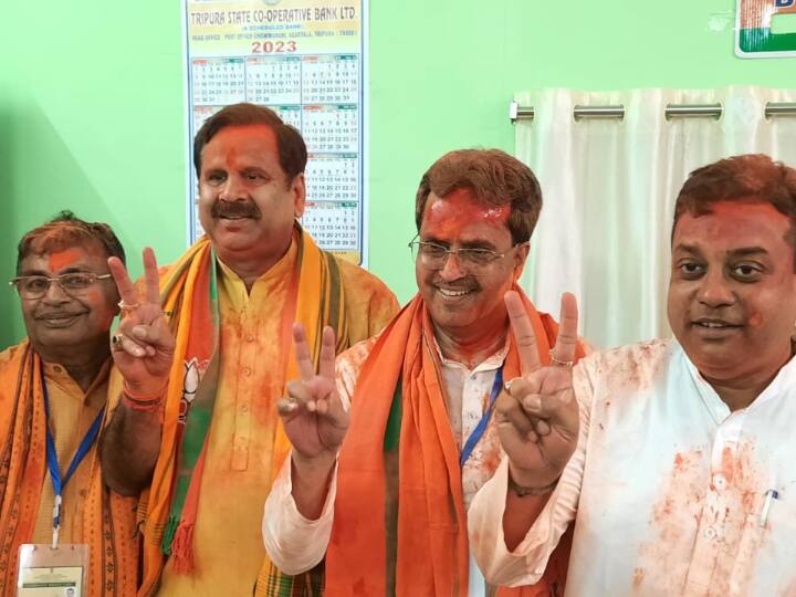 CM Manik Saha will return in Tripura won from Town Bordovali seat with a big margin Tripura Election Results 2023: टाउन बोरडोवली सीट पर बड़े अंतर से जीते माणिक साहा, क्या बने रहेंगे त्रिपुरा के मुख्यमंत्री?