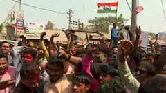 Sagardighi Assembly Bypoll 2023:গণনা এগোতেই জয়ের মেজাজ সাগরদিঘিতে! উড়ল লাল-সবুজ আবির