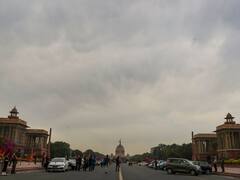 बूंदाबांदी से दिल्ली के मौसम में हुआ बदलाव, गर्मी से मिली थोड़ी राहत, आज भी आसमान में छाए रहेंगे बादल