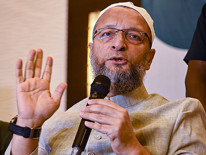 Jodhpur AIMIM Chief Asaduddin Owaisi appealed muslims to join politics to get justice ANN Mission 2023: सीएम गहलोत के गढ़ से ओवैसी की हुंकार, बोले- 'न्याय हासिल करने के लिए राजनीति में शामिल हों मुसलमान'