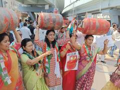 Photo: महागाई विरोधात छ. संभाजीनगरमध्ये काँग्रेसचं आंदोलन; रस्त्यावर मांडली चूल