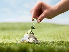 LIC Policy: कम से कम प्रीमियम देने पर मिलेगी मनी बैक की सुविधा, LIC की इस पॉलिसी में करें निवेश, पढ़िए पूरी डिटेल