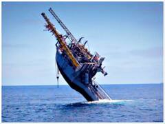 चम्मच जैसा दिखने वाला ये जहाज पानी में हो जाता है सीधा खड़ा... जानिए ये किस काम आता है