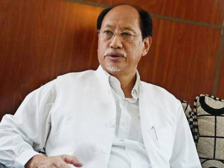 नगालैंड की उत्तरी अंगामी-2 विधानसभा सीट से एनडीपीपी और बीजेपी के गठबंधन के मुख्यमंत्री नेफियू रियो इस सीट से चुनाव लड़ रहे हैं. इस बार उनका मुकाबला कांग्रेस के सेइविली सचू से है. खबर लिखे जाने तक नेफियू को 17045 वोट मिले हैं और सचू को 1221 वोट मिले हैं.