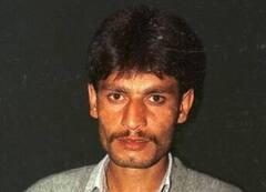 J&K: कंधार हाईजैक में शामिल आतंकी मुश्ताक जरगर के श्रीनगर वाले घर पर चला बुलडोजर, NIA ने जब्त की संपत्ति