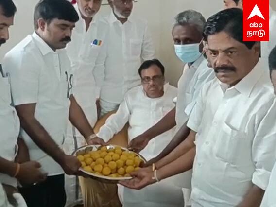 Erode East Election result : ”ஸ்வீட் எடு கொண்டாடு” வெற்றியை நோக்கி கொண்டாடு