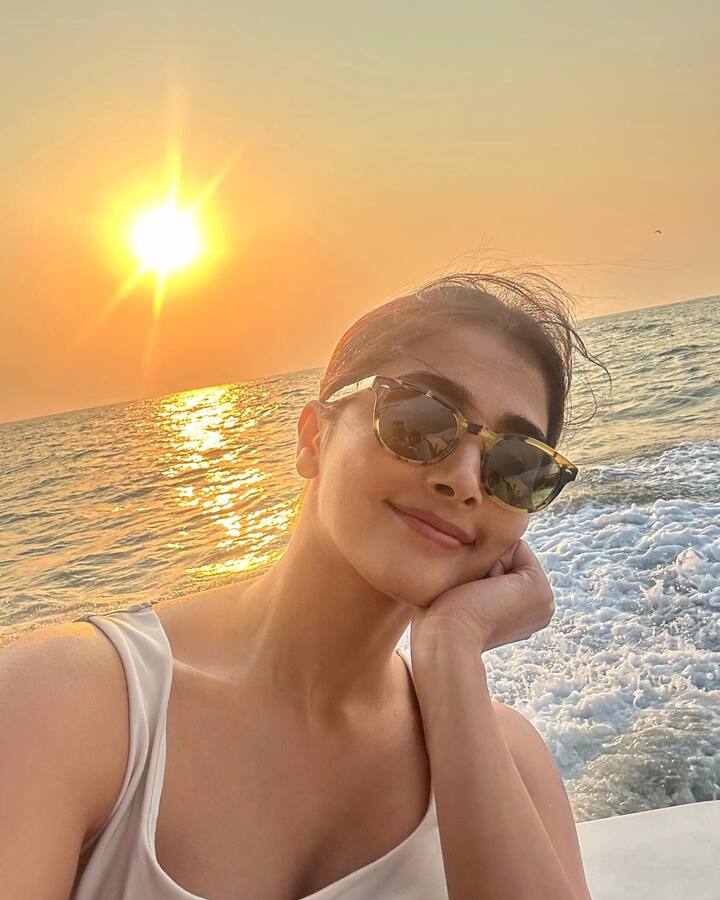 పూజా హెగ్డే అందమైన ఫోటోలు -Image Credit: Pooja Hegde/Instagram