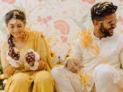 Photos: शार्दुल ठाकुर ने वाइफ के साथ शेयर की हल्दी की रोमांटिक फोटो, देखकर आप भी करेंगे तारीफ