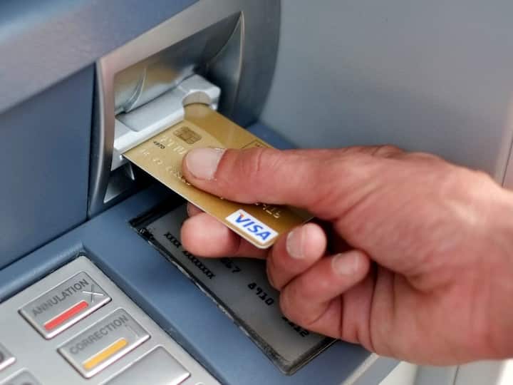 ATM card can offer you up to Rs 10 lakh insurance ATM Card: మీ ఏటీఎం కార్డే మీకు ఆర్థిక రక్ష - రూ.10 లక్షల భరోసా!