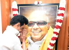 CM Stalin : தந்தையின் ஆசிர்வாதத்துடன் பிறந்தநாளை துவங்கிய முதல்வர் ஸ்டாலின்!