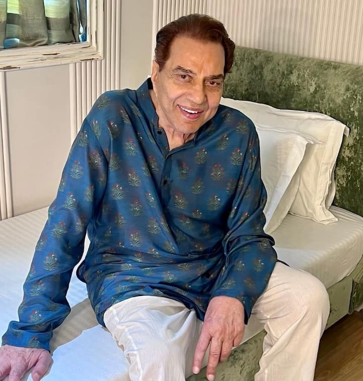 अपने यंग दिनों में धर्मेंद्र की तुलना अक्सर हॉलीवुड अभिनेता जेम्स डीन से की जाती थी. यहां तक कि उनकी तुलना पॉल न्यूमैन से भी की जाती थी.