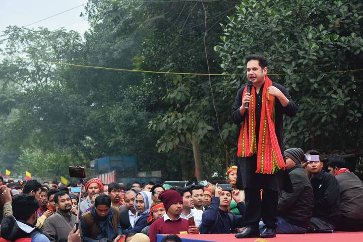 भारताच्या पूर्वेकडील राज्य त्रिपुरा, मेघालय आणि नागालँडमधील विधानसभा निवडणुकीचा निकाल आज (2 मार्च) थोड्याच वेळात हाती येणार आहे. या विधानसभा निवडणुकीत सध्या त्रिपुरा निवडणुकीत राजघराण्याची जोरदार चर्चा आहे.