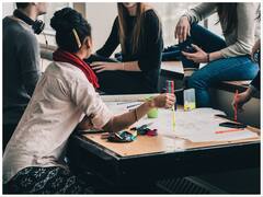 एक ही थाली के चट्टे-बट्टे हैं... कौन होते हैं ये चट्टे-बट्टे?