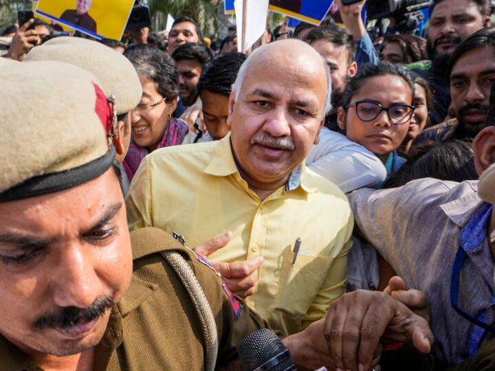 Manish Sisodia File bail application in Rouse Avenue Court ANN Manish Sisodia Bail Application: मनीष सिसोदिया ने राउज एवेन्यू कोर्ट में दाखिल की जमानत याचिका, कल होगी सुनवाई